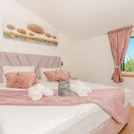 Ferienvilla 'villa Betelgeuse By Interhome Casa vacanze Dugi Rat
