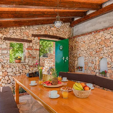 Ferienvilla 'villa Betelgeuse By Interhome Dugi Rat